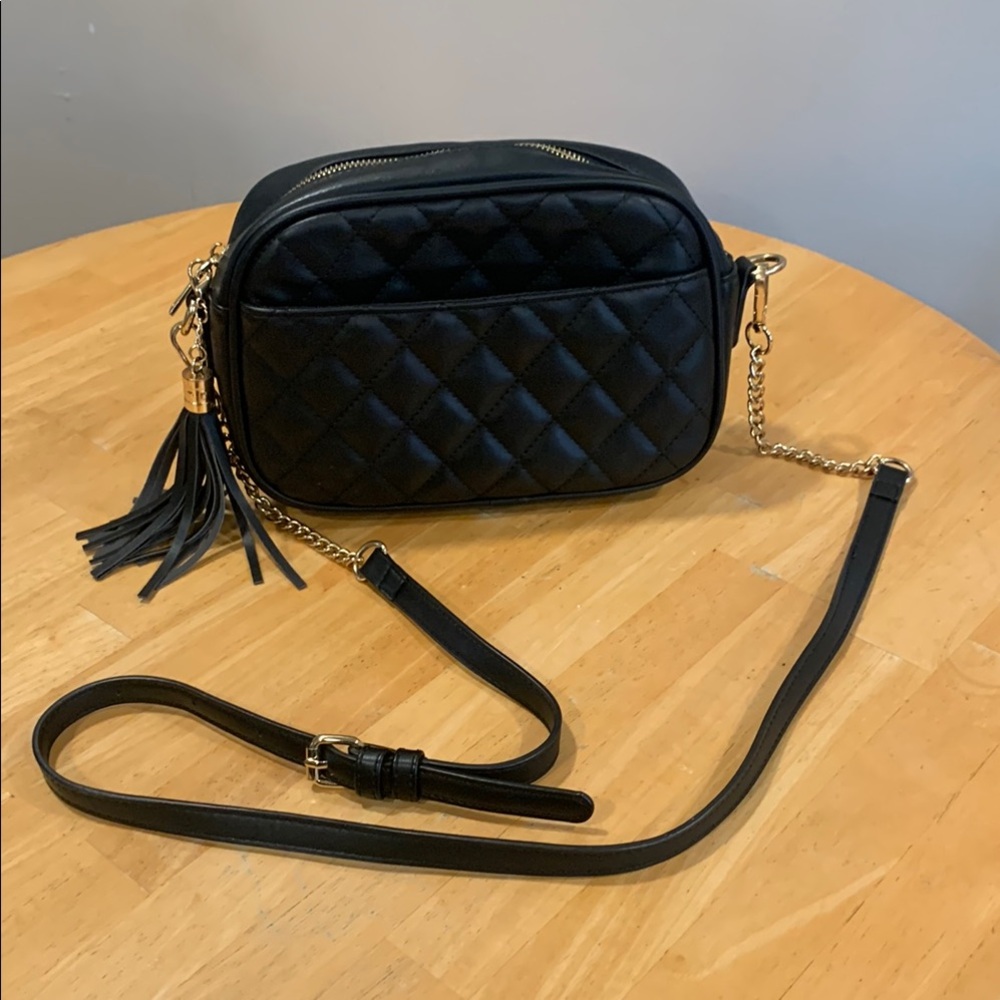 Elegant Black Quilted Crossbody Bag
